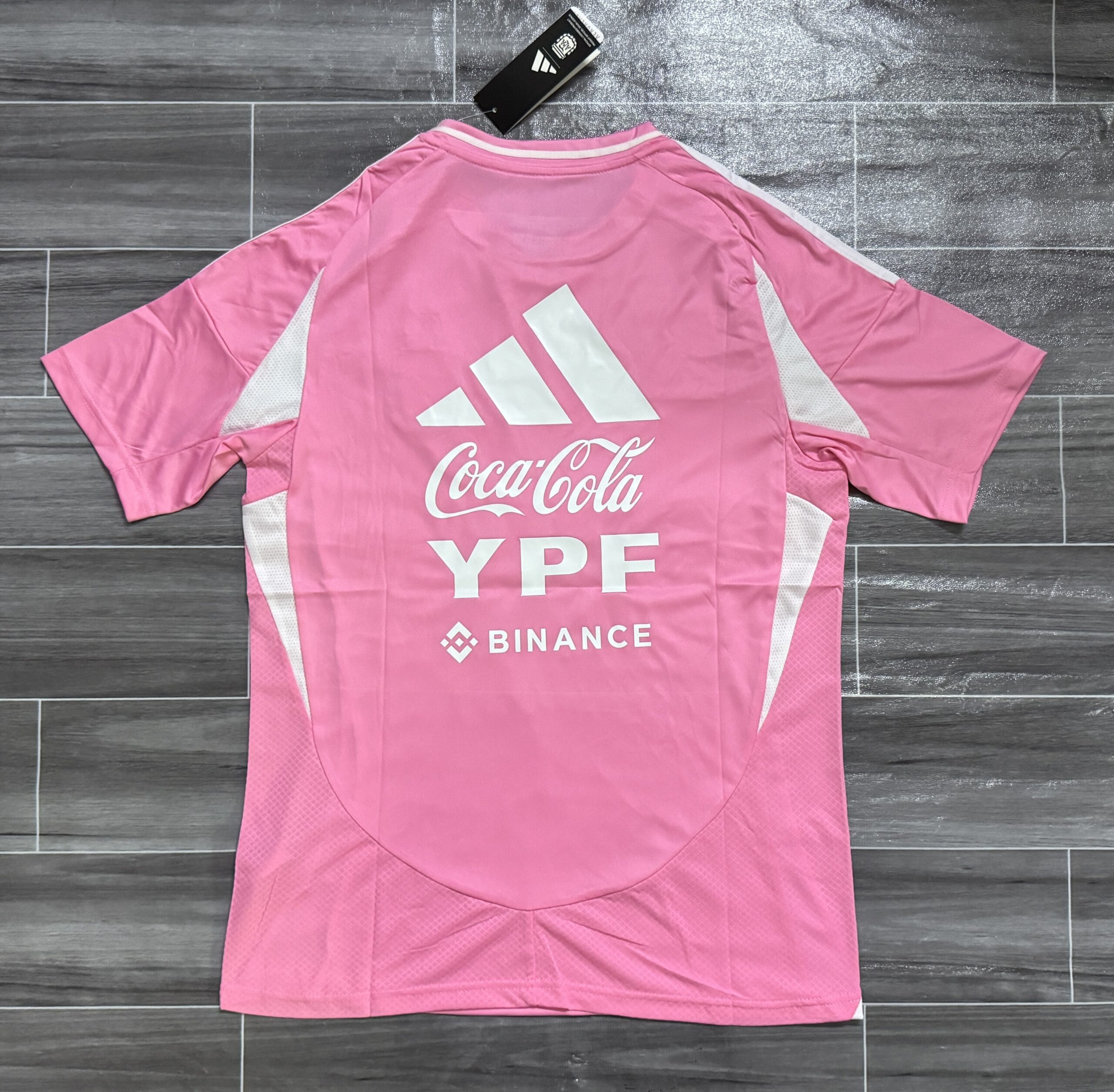 Argentina 2025/26 Pink Training Jersey – Official AFA Performance Shirt - Image 2