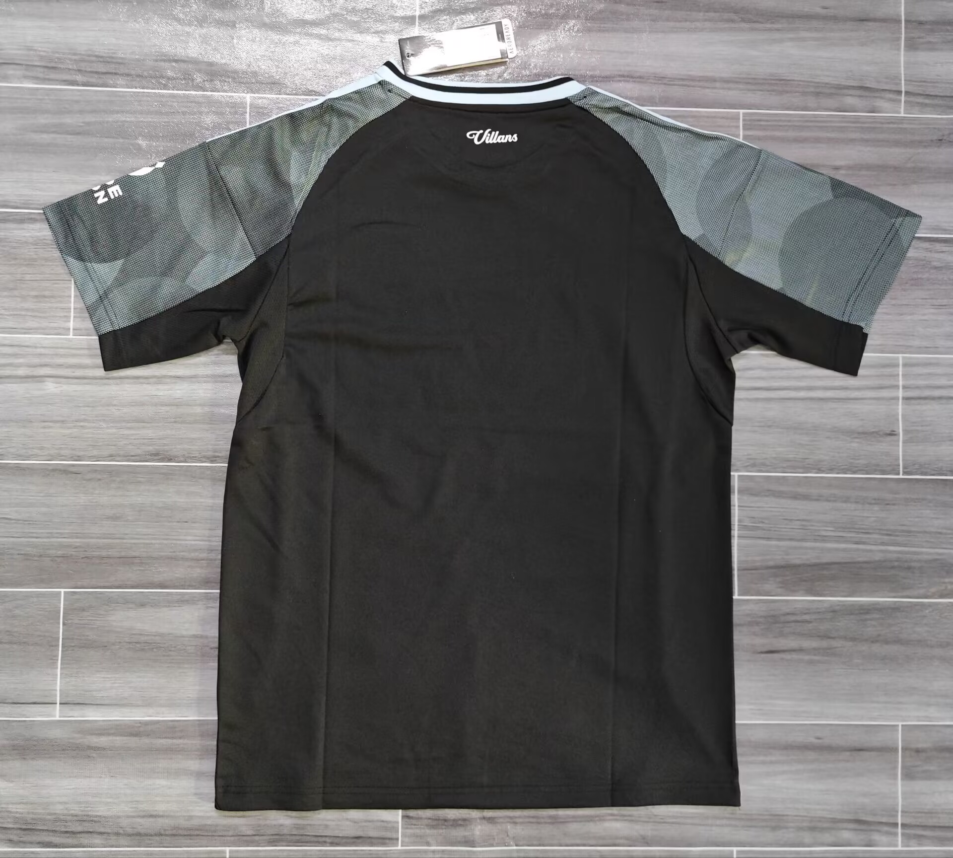 Aston Villa 2025/26 Black Edition Jersey – Modern Alternate Kit - Image 2