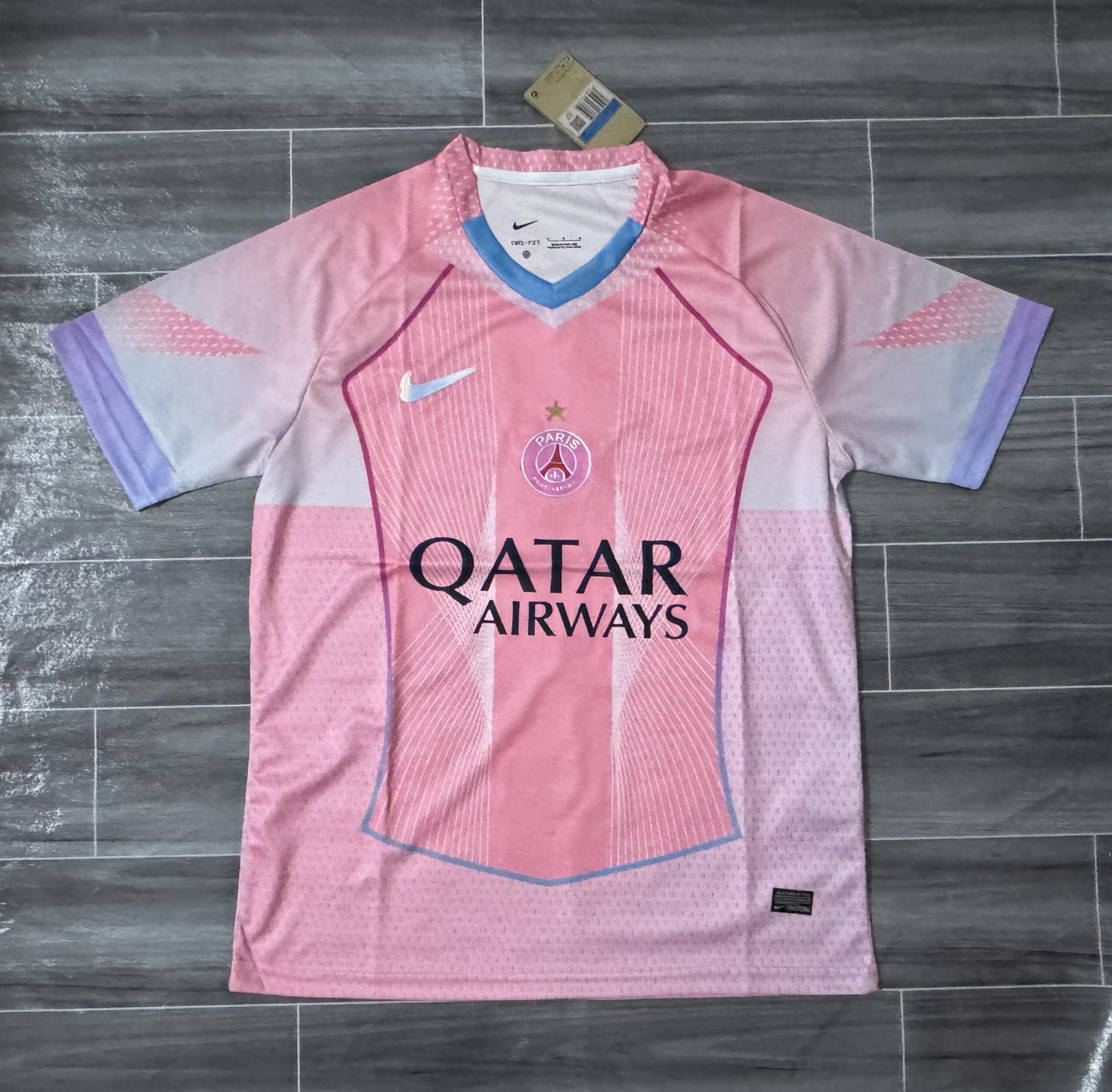 Paris Saint-Germain Pink Special Edition Jersey 2025 – Limited PSG Football Shirt
