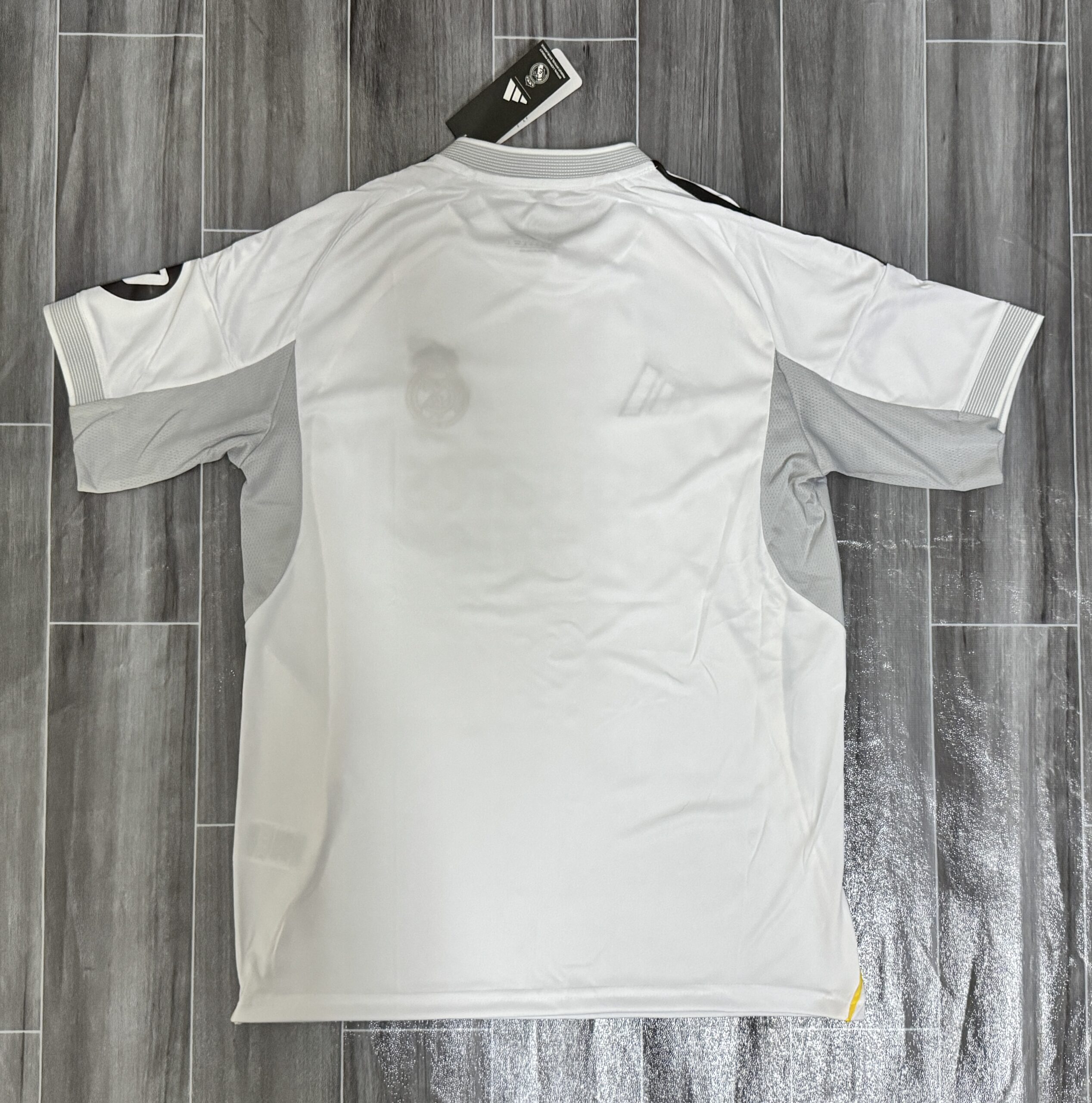 Real Madrid Home Soccer Jersey 2025/26 – Official Los Blancos Football Shirt - Image 2